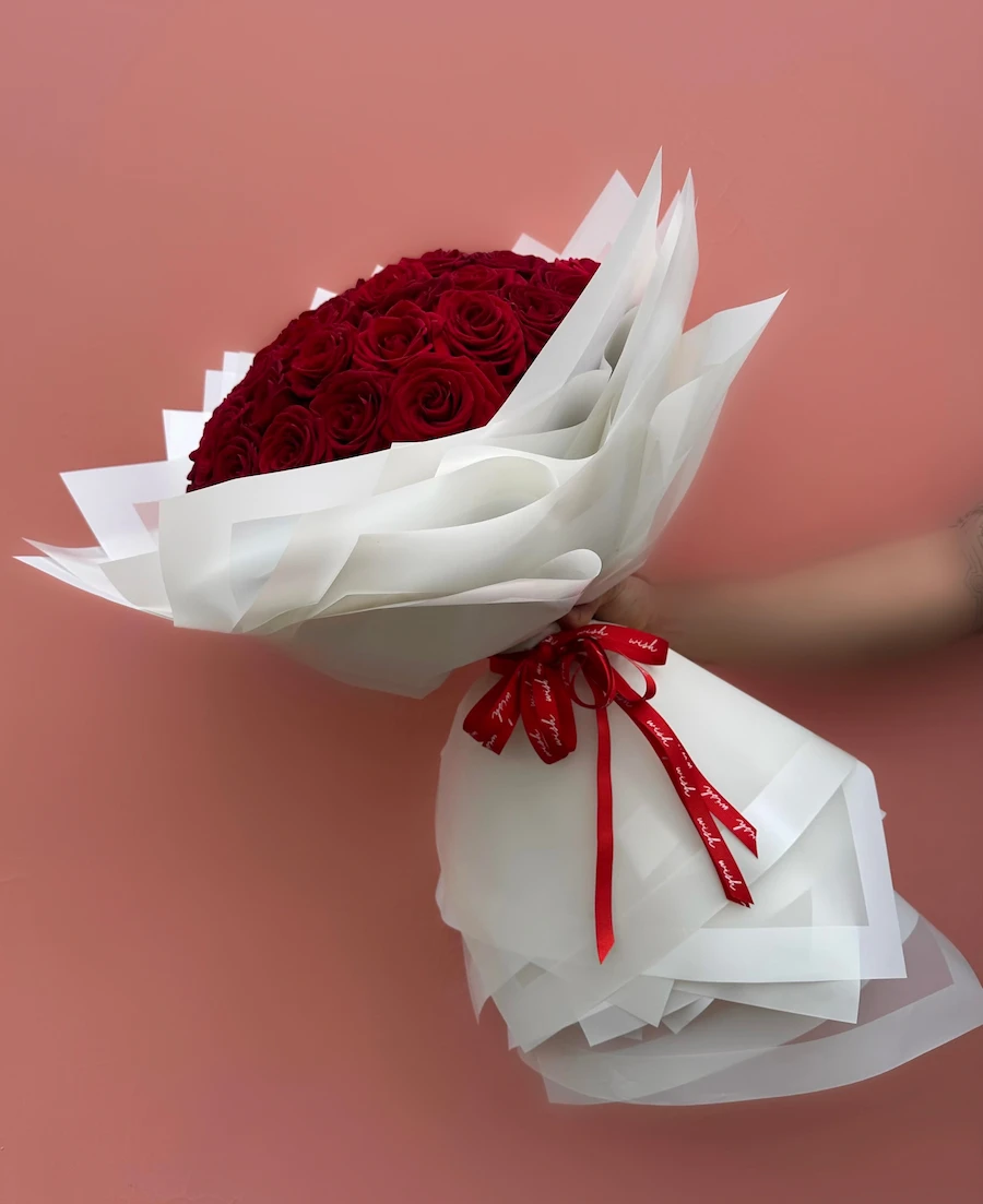 Forever Yours Özel Kırmızı Gül Buketi